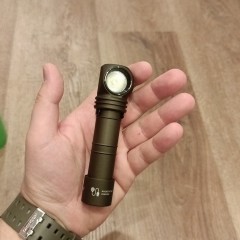 Фонарь ARMYTEK WIZARD C2 PRO MAGNET USB OLIVE WHITE